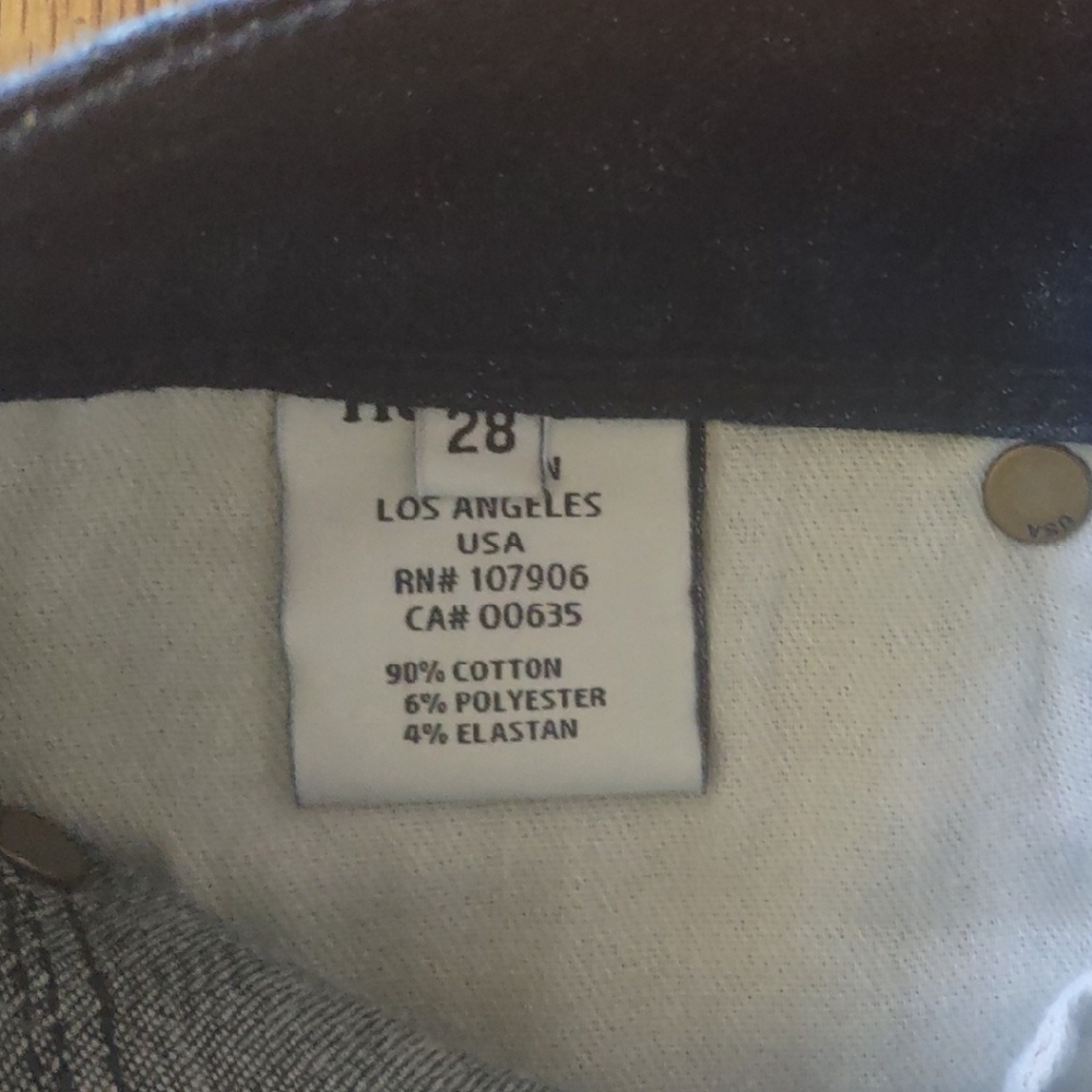 Hudson Jeans Medium Blue Flare Leg Denim - Size 28 - Picture 9 of 9